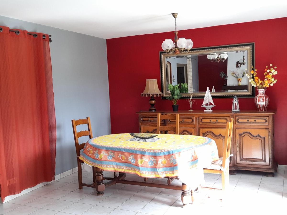 La Belle Maisonnette Montmorillon Extérieur photo